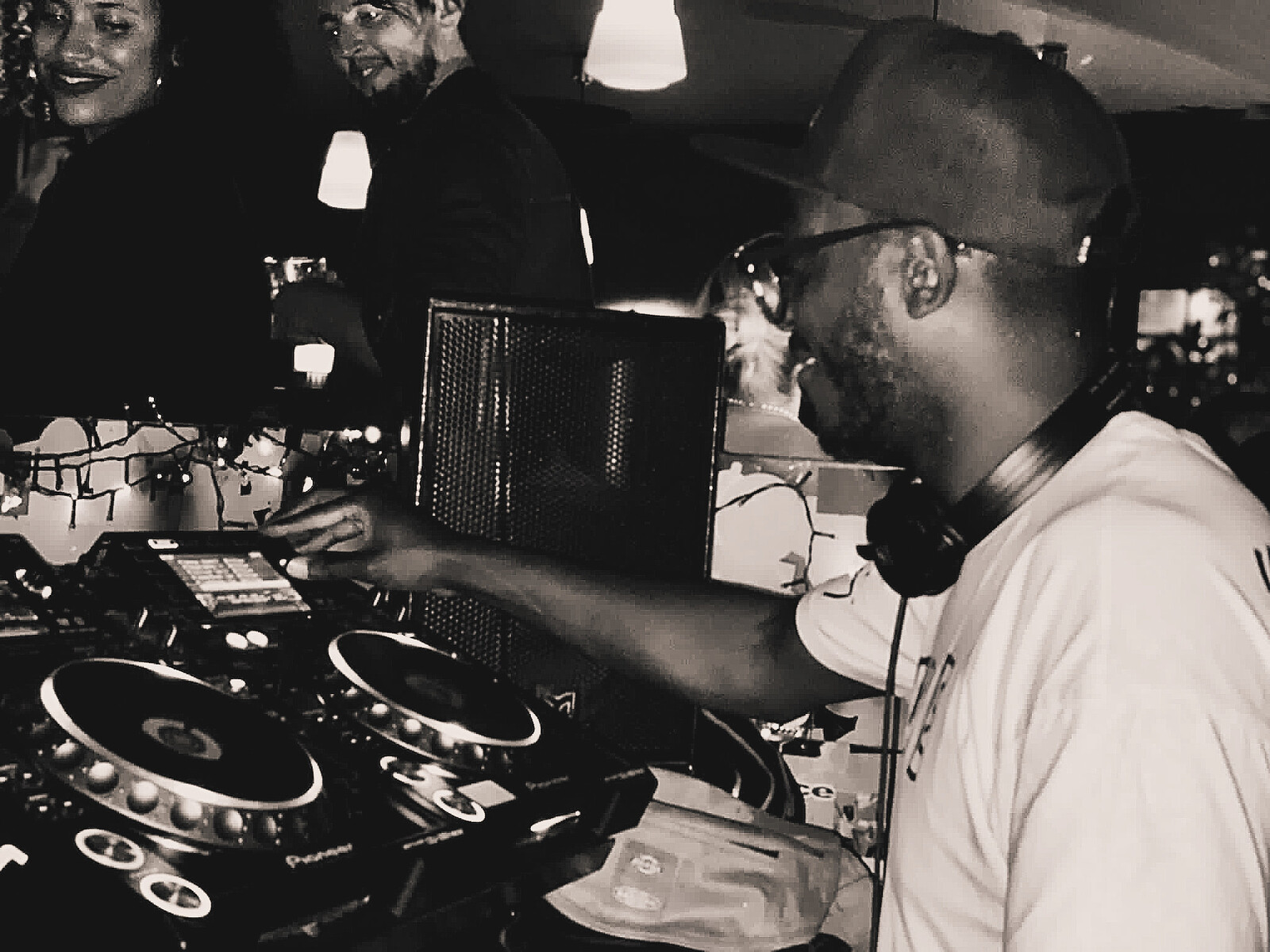 Listen & Lounge - DJ Night with 10% off drinks at The Granary Club