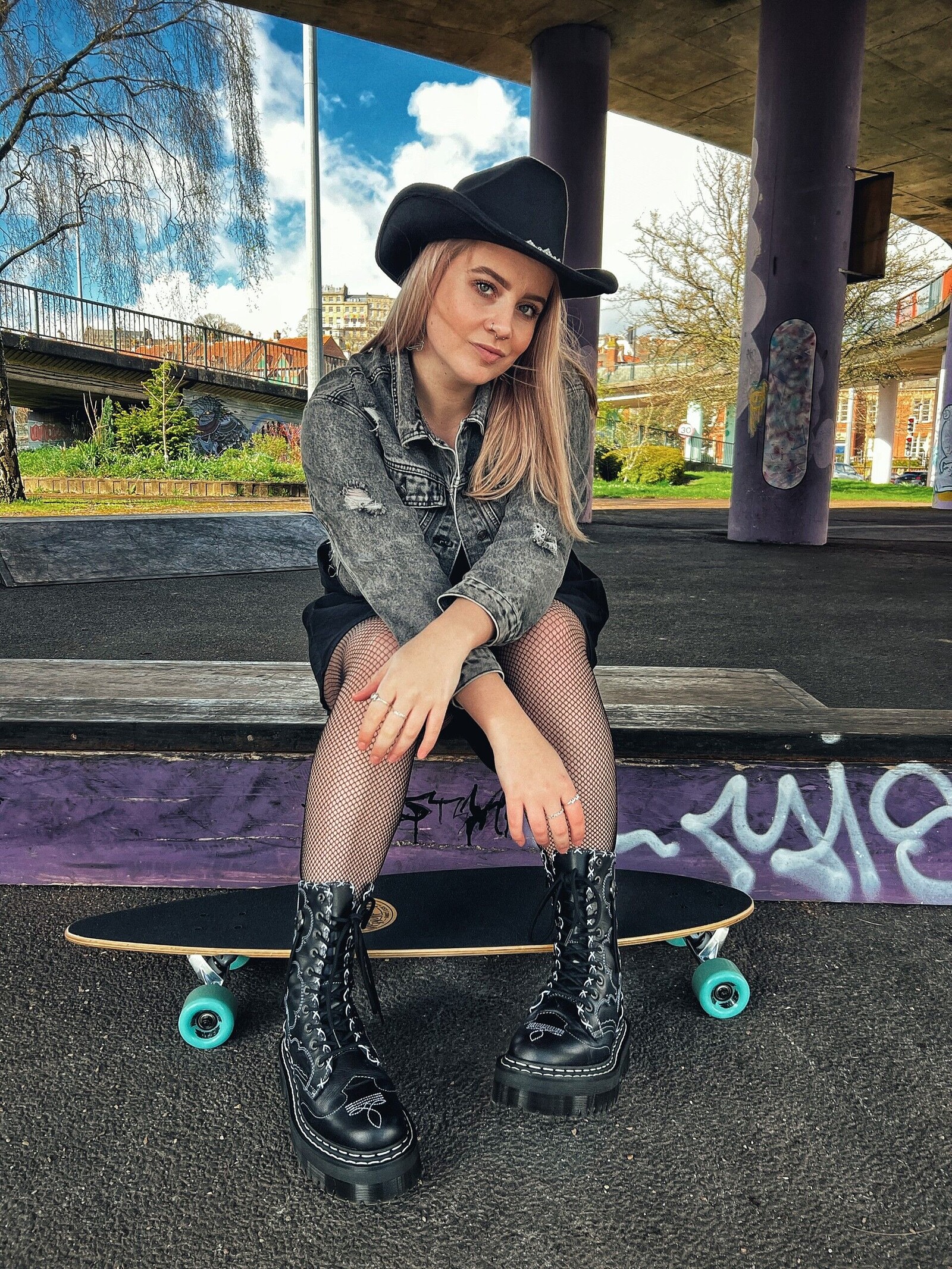 Grain House Sessions with Rhiannon Paige at YHA Bristol