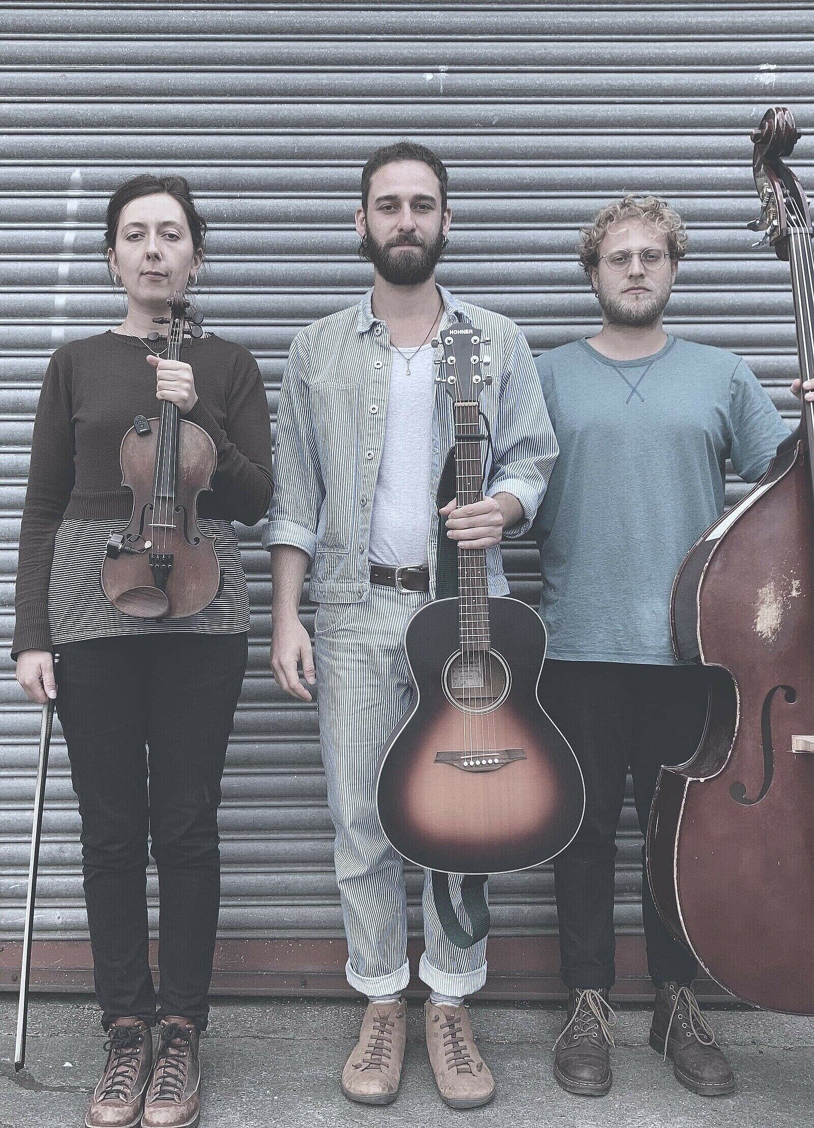 Kai Carter's Old Time Trio at No.1 Harbourside