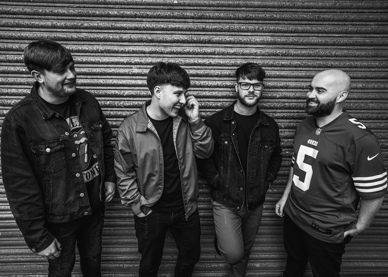 The Stray Pursuit + Moletrap + The Dead Royals at Mr Wolfs