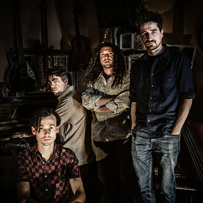 Slimline Shufflers w/Horn section + Victoria Klewin at Mr Wolfs