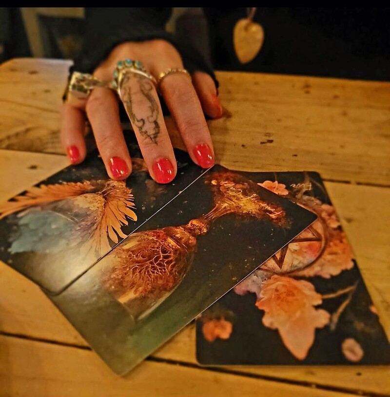Tarot & Drink: An intuitive night out at The Lounge, 227, 231 North St, Southville, Bristol BS3 1JJ