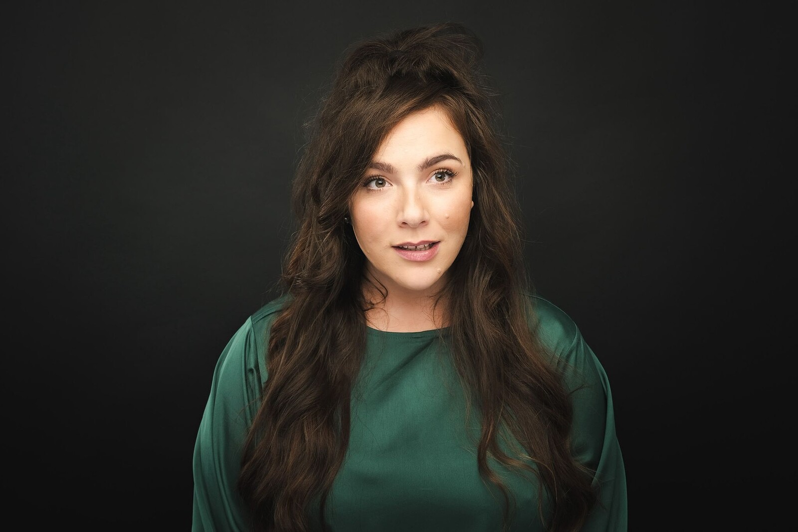 Anna Thomas: How To Juggle a Ferret at The Robin Hood