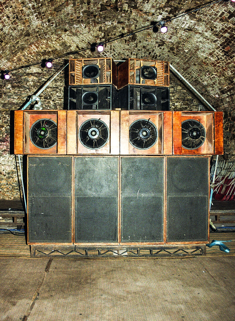 Loose Sound  Free Courtyard Session at Lost Horizon