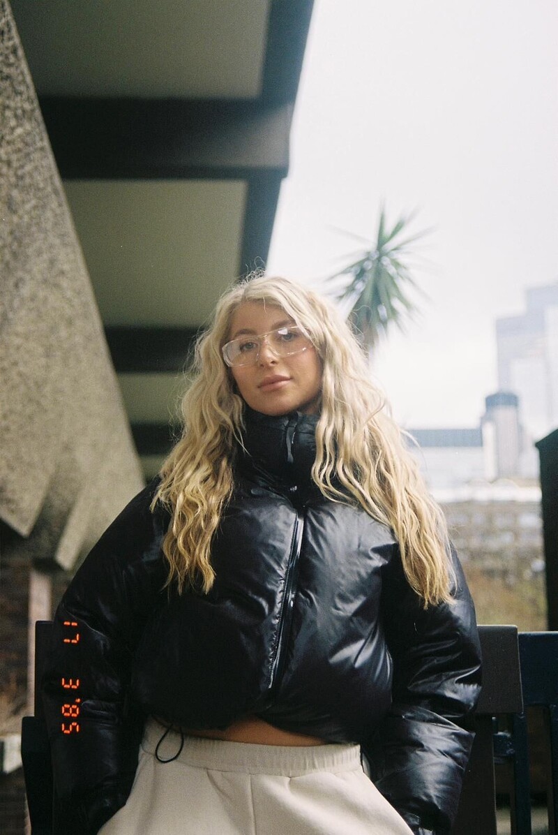 Lens: Moving Mad UK Tour | Bristol at Lost Horizon
