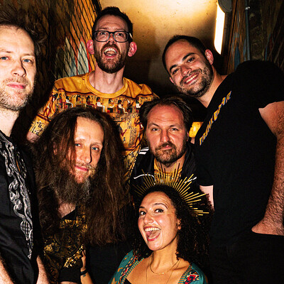 Tashkezar + DJs til 2am!