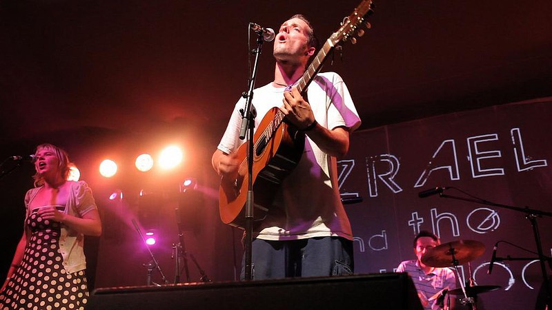 Dizraeli & The Small Gods at Fiddlers