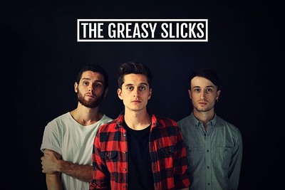 THE GREASY SLICKS // TOWERS at Mr Wolfs