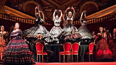 Royal Opera House : La traviata  Free at Millennium Square