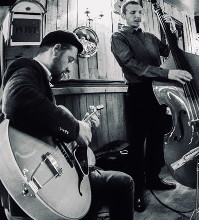 The Honeysuckle Bros at Clifton Vittoria