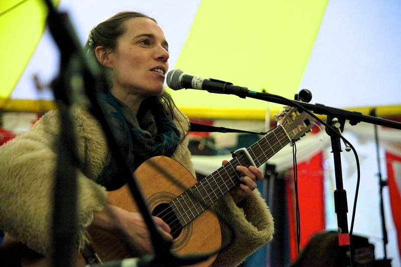 Julie Abbé with Sid Goldsmith & Amy Cox at Bristol Folk House