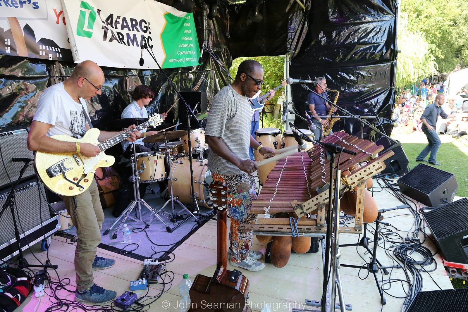 Hélélé at The Canteen