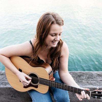 Steph Grace at The Canteen