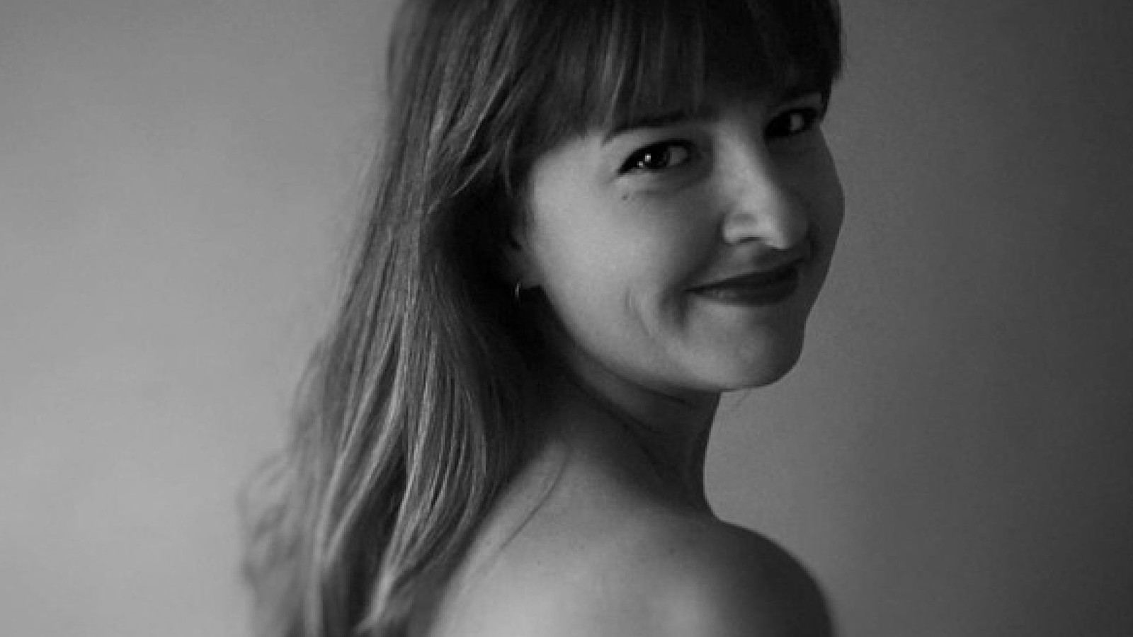 Leonie Evans at Bristol Beacon Foyer