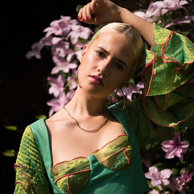 Olivia Rose, Kololo & Bronwyn Leonard at The Grain Barge