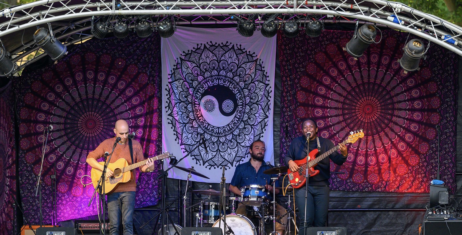 Stone Jets + Long Tonic at Mr Wolfs