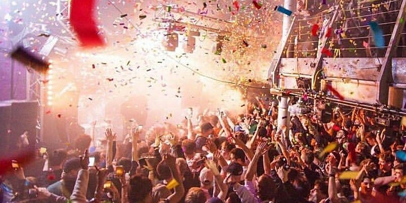 Afrobeats vs. Bashment  DANCE SHUT DOWN at Lakota