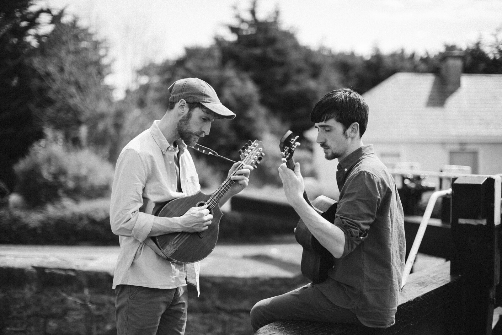 Ye Vagabonds + Dani Larkin at Redgrave Theatre