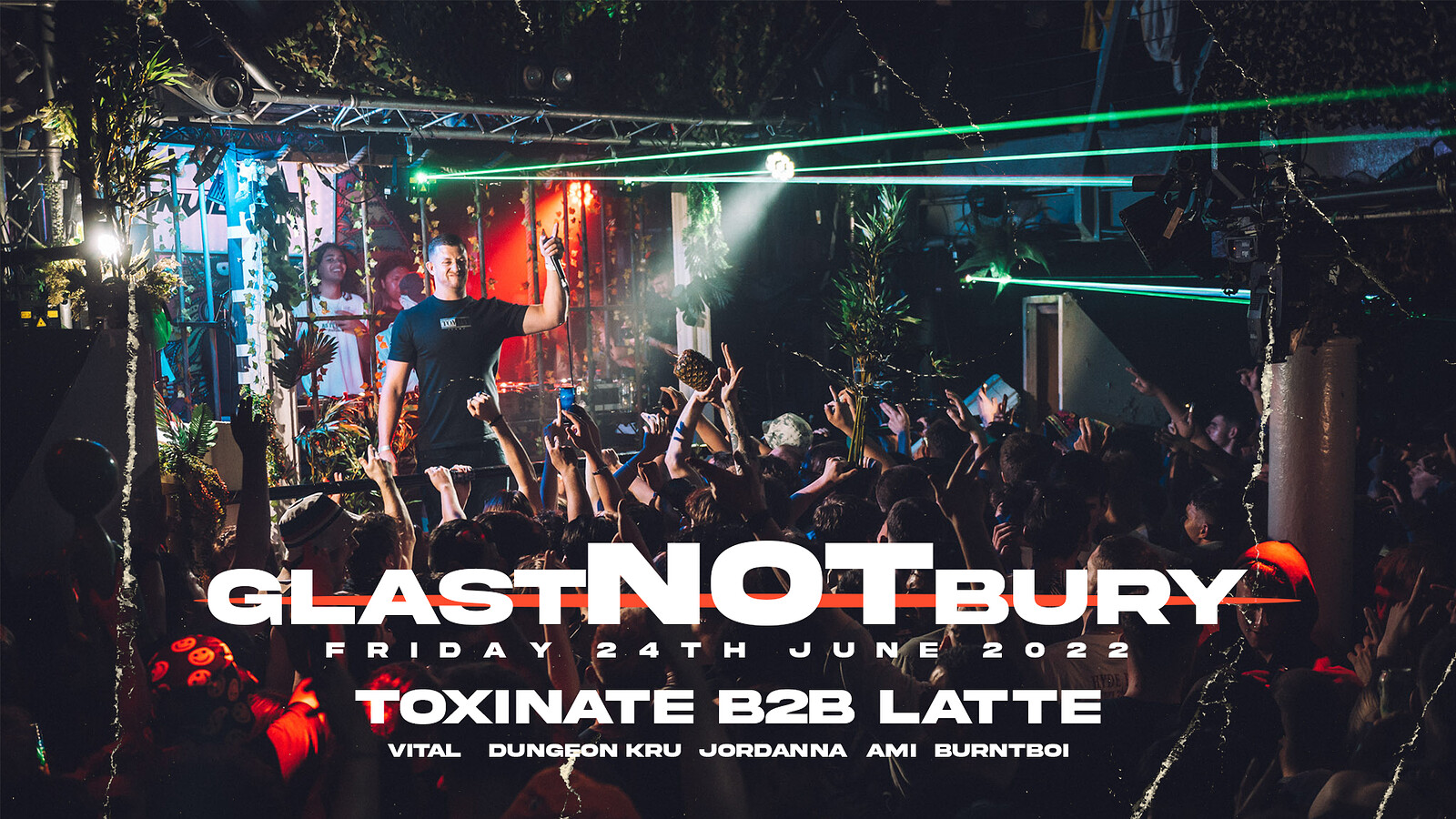 GlastNOTbury Free Party at Lakota