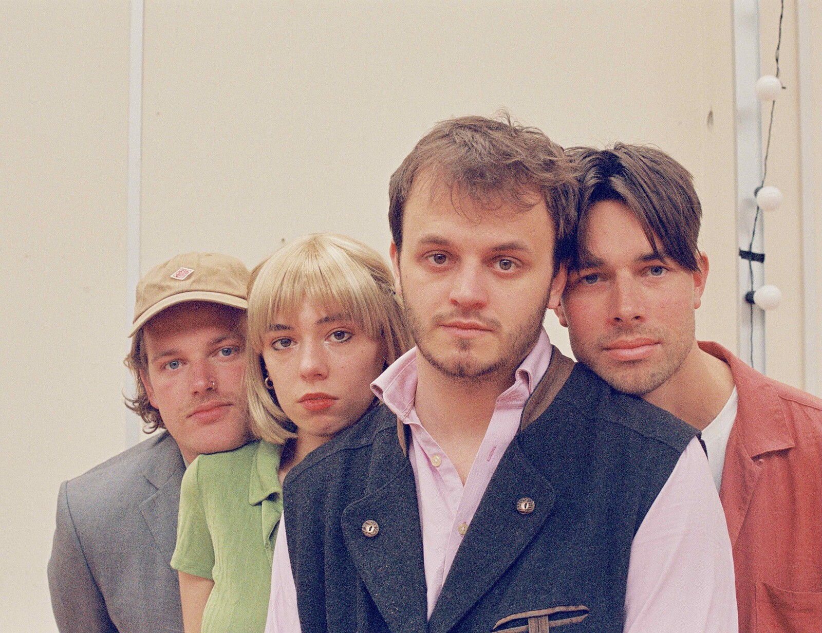 DIVORCE + MUMBLE TIDE at Crofters Rights