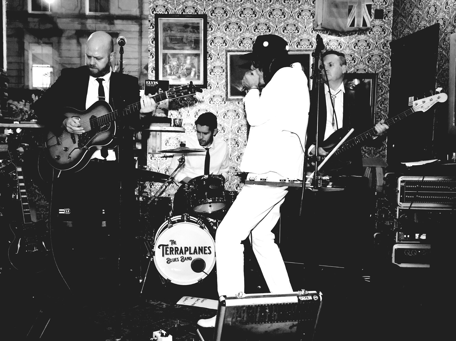 The Terraplanes Blues Band + The Keepsakes at Mr Wolfs