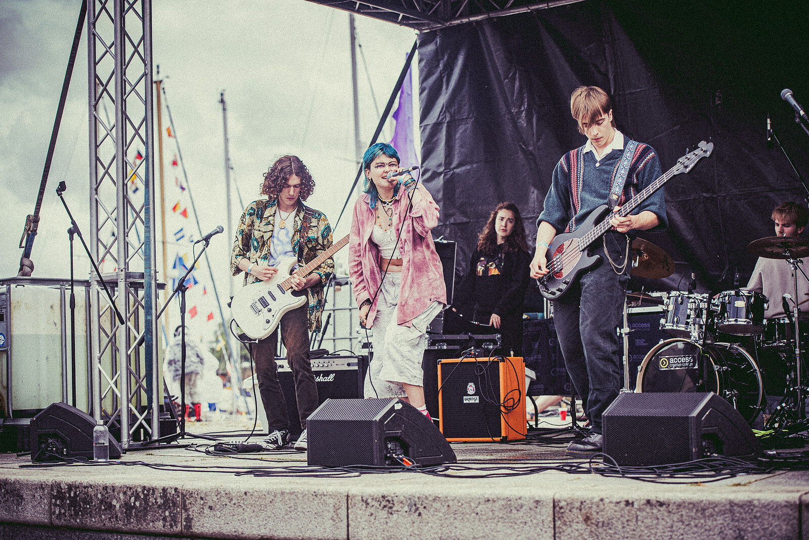 Alpaca Presents Lakedown + Support at Crofters Rights
