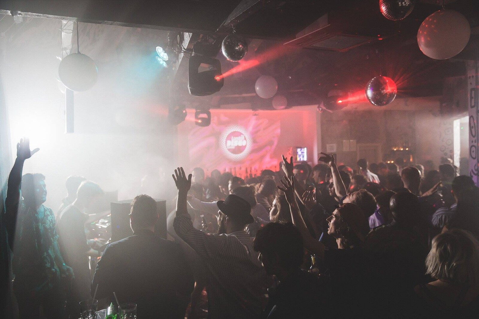 Cut the Deck with: Midnight Groove at No.1 Harbourside