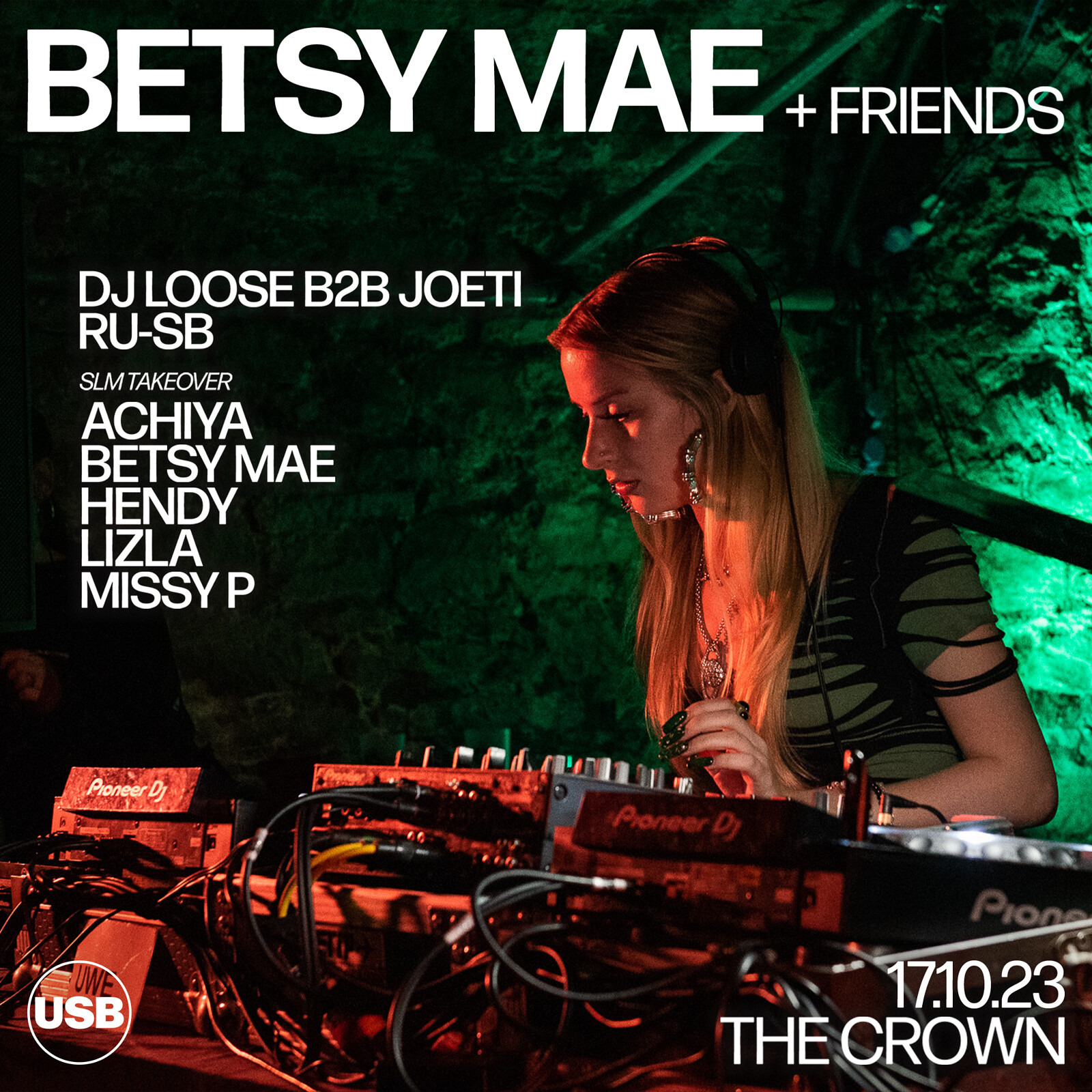 Betsy Mae + Friends at The Crown