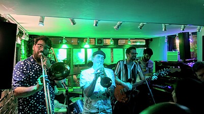 Boat Ride to Beeses at Beeses Riverside Bar