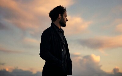 An intimate show at Bristol Beacon