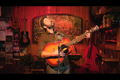 HARRY BIRD - full band show at Cafe Kino