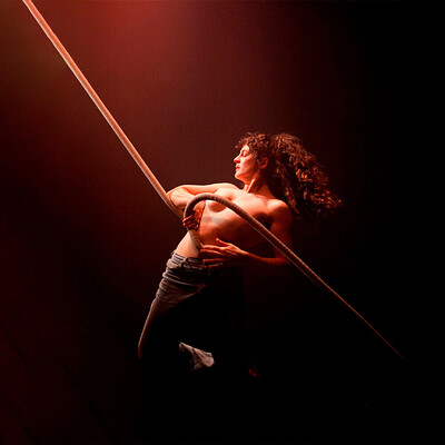 A Spectacle of Herself at Circomedia