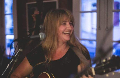 Leonie Evans at El Rincon