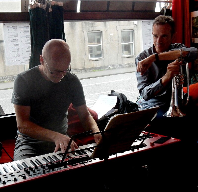 The Invisible Apples Trio at El Rincon