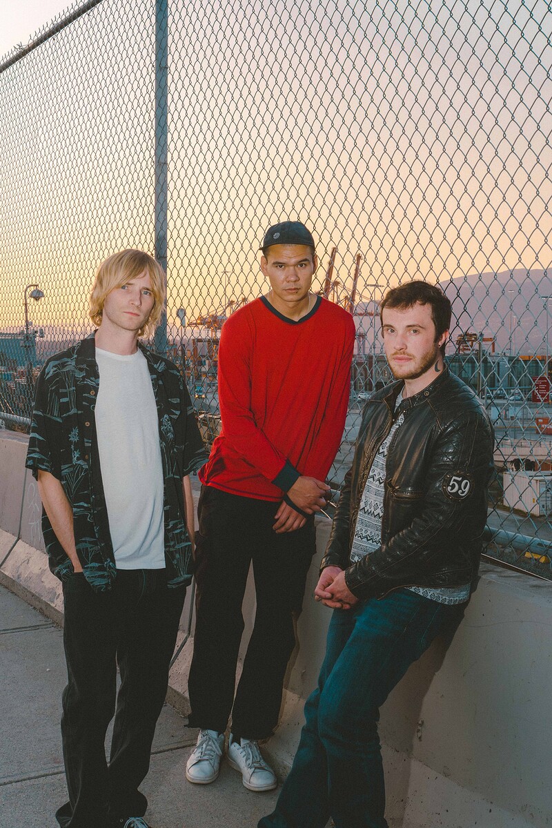 THE JINS + CHASING DOLLS + KICK THINGS at Exchange