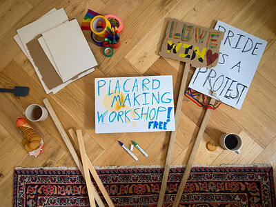 Placard Making Workshop at IC Visual Labs