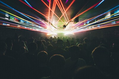 On The House Free Rave at Lakota