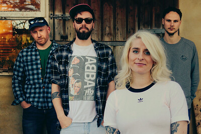 Chloe Et Al + Psycho Acoustic Goat at Mr Wolfs