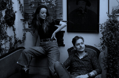 Estrellas + Hannigan + Outsider at Mr Wolfs