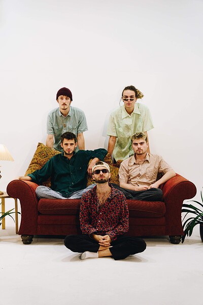 Hum Fuzz + Chasing Kites at Mr Wolfs