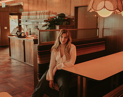 Rue + Lara Rxse at Mr Wolfs