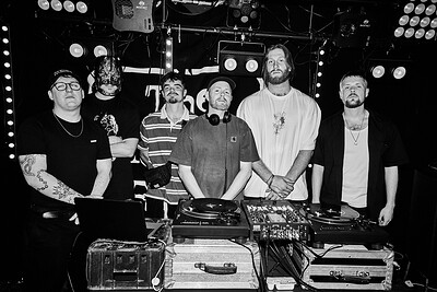 Stonehill Collective + Phoneline + Kinghan + HybridMp at Mr Wolfs