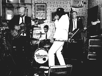 Terraplanes + The Slim Line Shufflers at Mr Wolfs