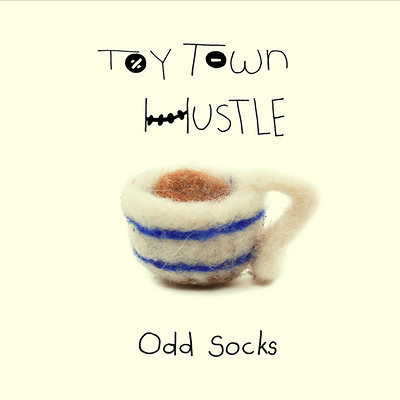 Toytown Hustle// Apple of My Eye// Berley Shassey at Mr Wolfs