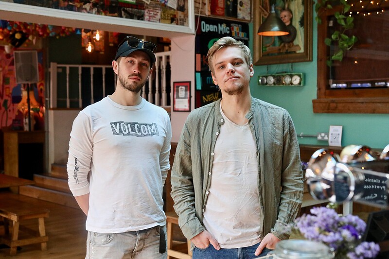 Venstra + Links at Mr Wolfs