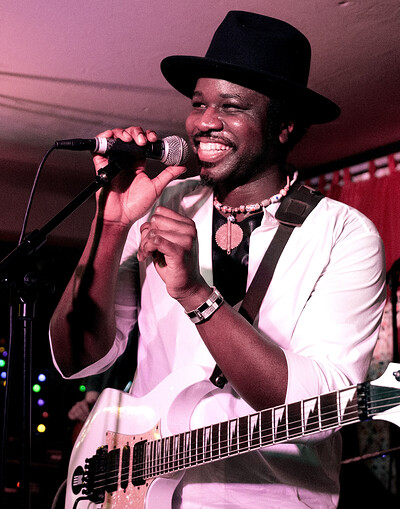 Vonj + Lara Rxse at Mr Wolfs