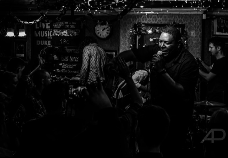 Kirris Riviere Blues Band at No.1 Harbourside