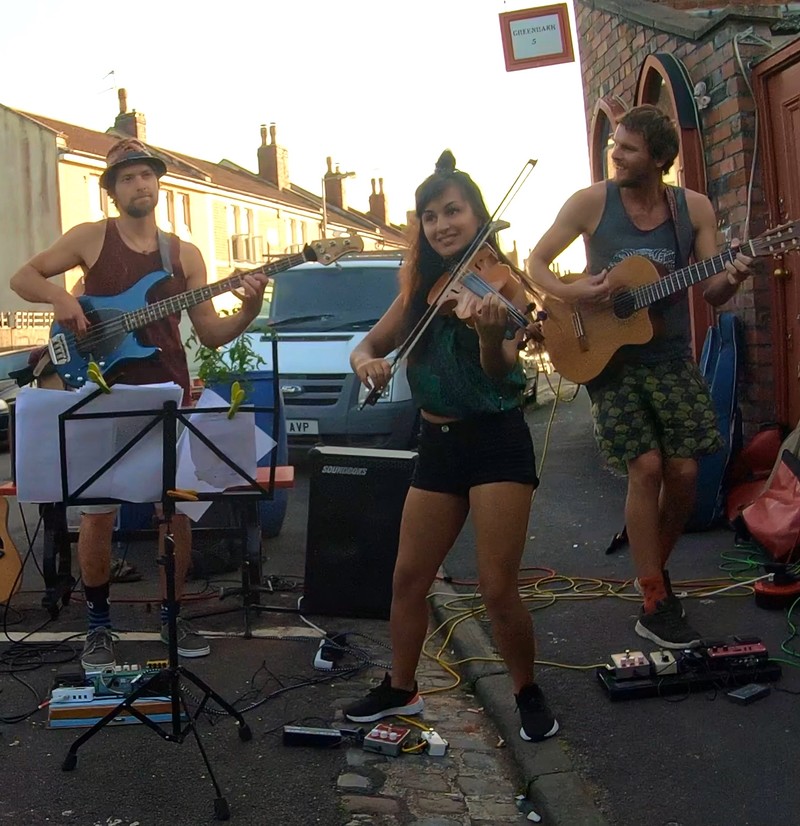 Razzomo Trio at No.1 Harbourside