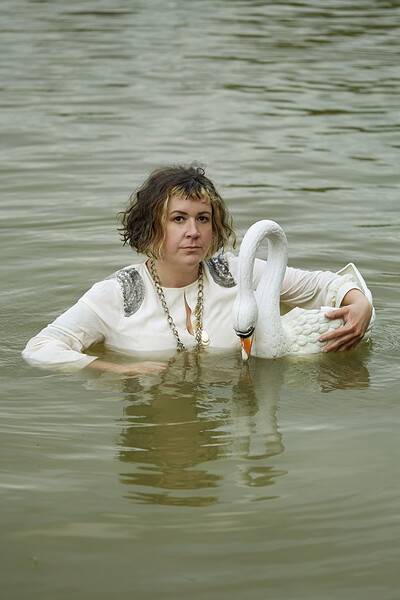 Amy Mason + Harriet Dyer Edinburgh Previews at Sidney & Eden