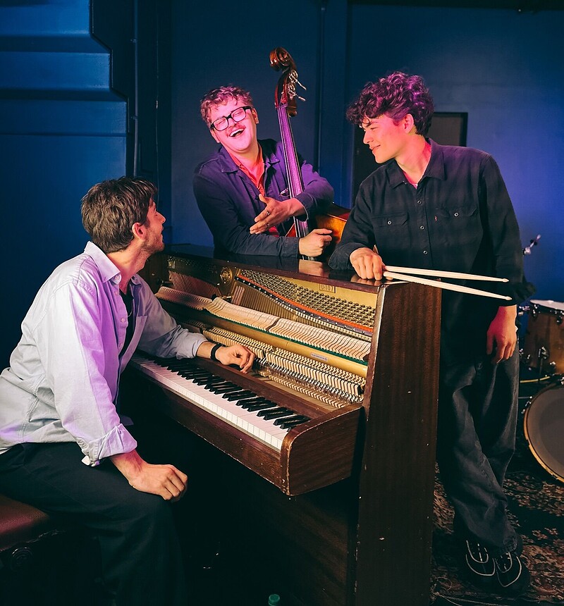 Emile Hinton Trio at The Be-Bop Club
